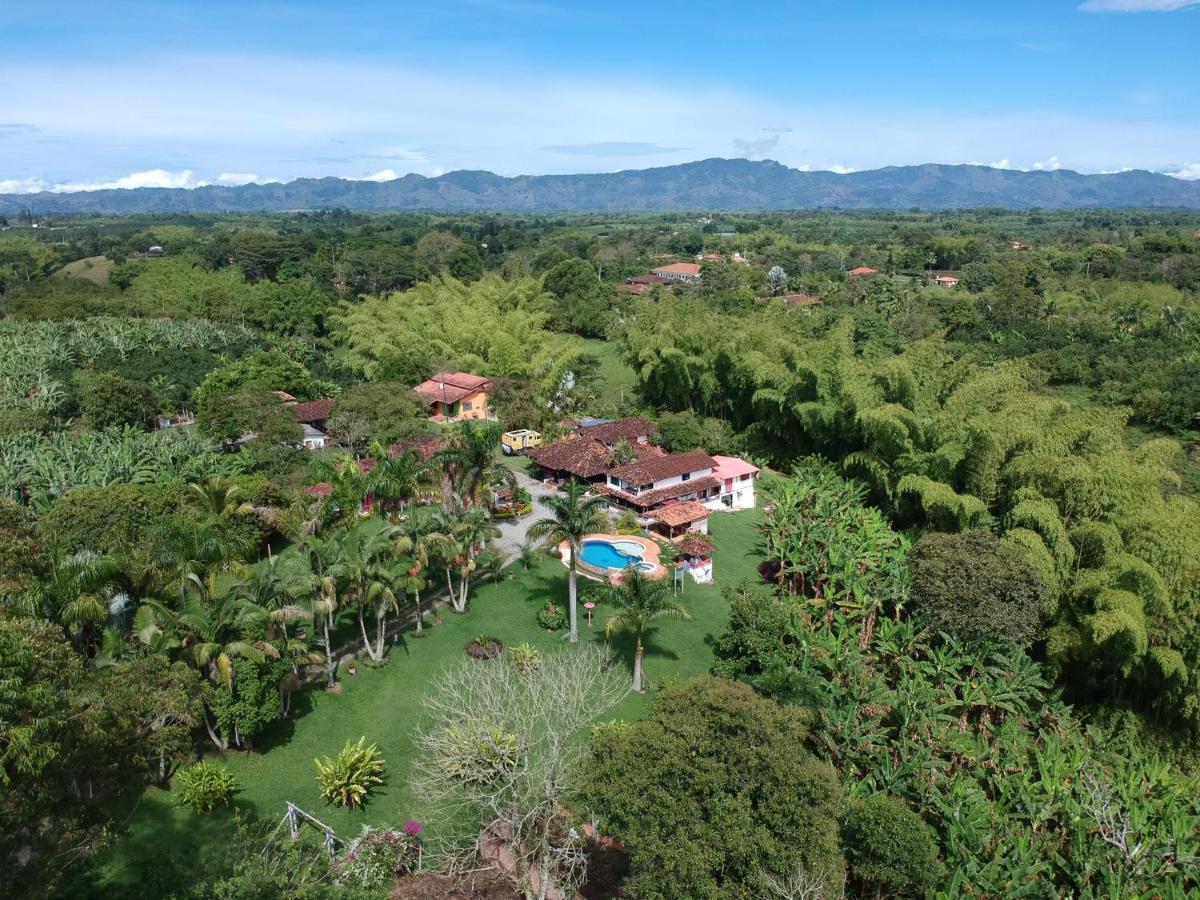 El Percal Hacienda Hotel Монтенегро Экстерьер фото