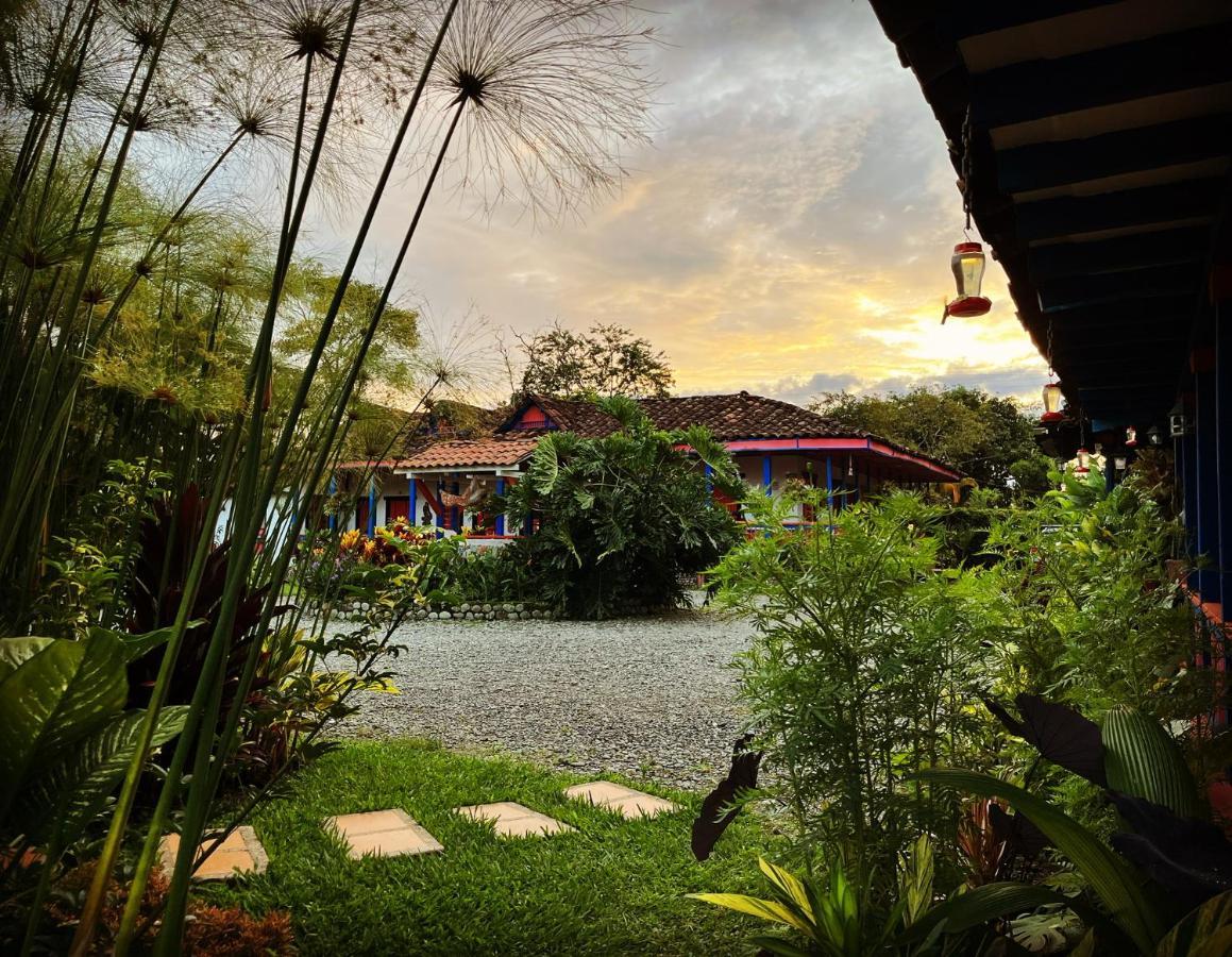 El Percal Hacienda Hotel Монтенегро Экстерьер фото