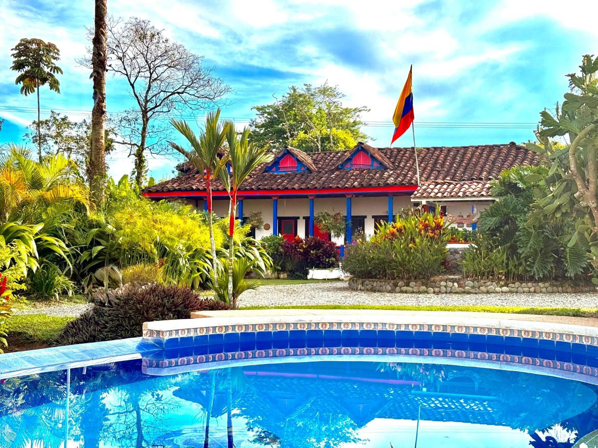 El Percal Hacienda Hotel Монтенегро Экстерьер фото